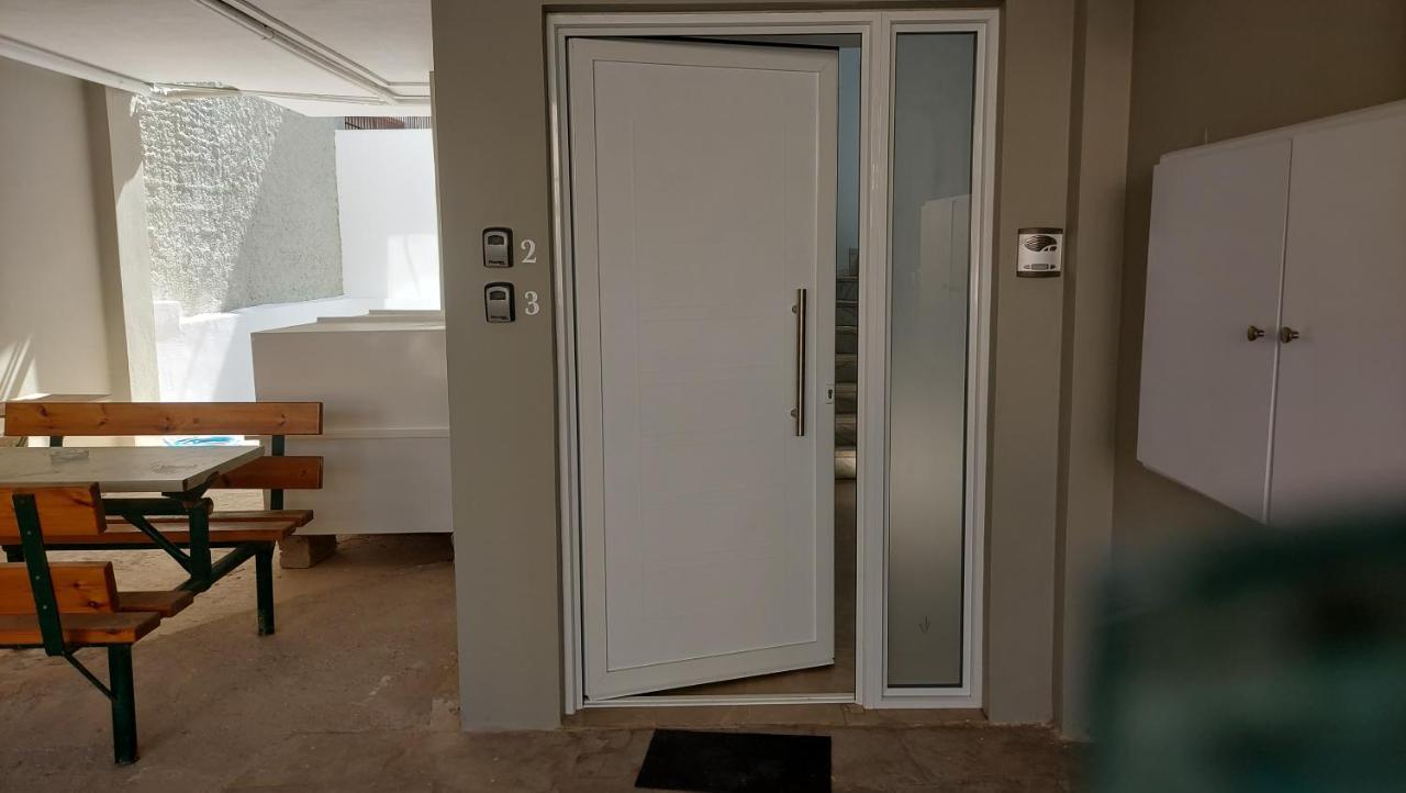 Poseidon Blue Apartment Artemida  Exterior photo